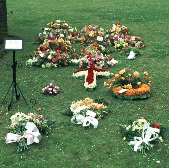 H funeral flowers 78.jpg